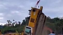 Heavy Equipment Fails Compilation | Mobile Experience #heavyequipment #fail #fails #accident #oops #excavator #crane #gonewrong