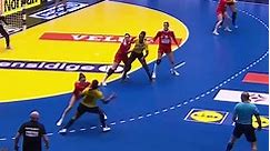 🇦🇴 Angola long-range... - International Handball Federation