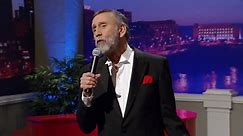 Ray Stevens - "Sittin' Up With The Dead" (Live on CabaRay Nashville)