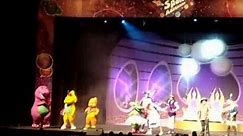 Barney Concert - Costume song