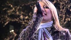 HILARY DUFF "What Christmas Should Be" Live at Rockefeller Center 2004