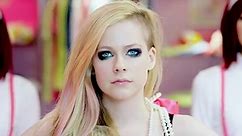 Avril Lavigne - 'Hello Kitty'