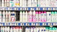 Ce déodorant anti-transpirant vendu en pharmacie est le meilleur, d’après 60 Millions de consommateurs