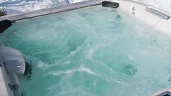 Jacuzzi® Hot Tubs Buyer's Guide