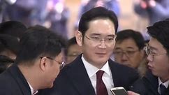 Threat of arrest looms over Samsung boss