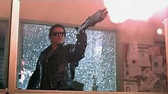 Police station assault | The Terminator [Original sound & color]