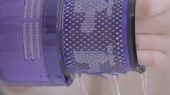How to clean your Dyson V11™ vacuum filter