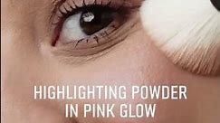 IN A NY MINUTE: 3 Ways To Wear Highlighting Powder | Our Products | Bobbi Brown Cosmetics