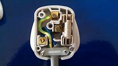 How To Wire A 3Pin Plug UK/ Wiring a Plug.