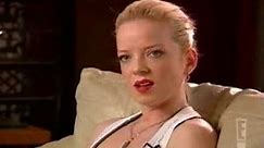 Shirley Manson about Courtney Love