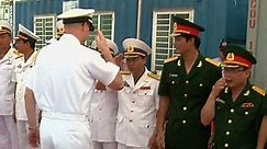 Raw: U.S. Navy ships visit Vietnam