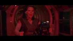 Star Wars: The Last Jedi - Millennium Falcon Chase on Crait [HD]