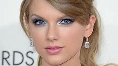 How to Do Your Eye Makeup Like Taylor Swift