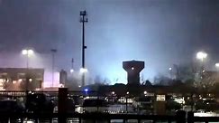 #OMG: Rayos y tornado, Bowling Green, KY. 11 de diciembre de 2021. - Vídeo Dailymotion