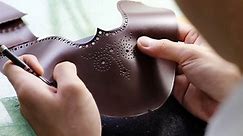 Handcrafting brogue shoes in the finest leather by real master!