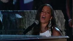 Alicia Keys - If I Ain't Got You (live at grammys 2005) HQ