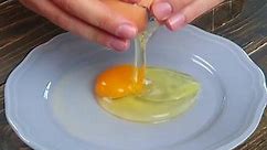 How to cook an egg in the microwave