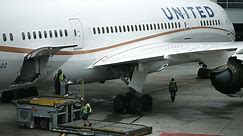 United passenger dragged off overbooked flight