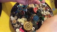 Sorting Vintage Buttons For Big Money Part 1!! Learn How Valuable They Are!! Thousands of dollars!!