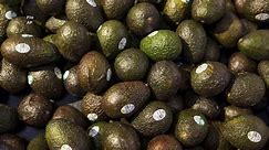 Does storing avocados under water in fridge work?