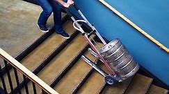 Tank-treaded hand truck "Glydes" down stairs