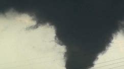 Storm chaser describes deadly Midwest tornadoes