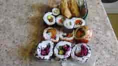 Vegan Sushi Super Selection - £3.99p - Raku - Lidl - Food Review