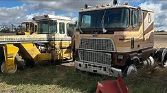 Browsing a huge farm auction! Where stuff went dirt cheap. Hotrods, cabover fords, and way more.