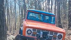 #BrotherBronco #orange #jeepandbroncolife ##LynnRikerandeEddie Lynn Riker Dave Wilson #dougswoods #broncoing #beautifulday #sun #goodtimes #woods #trees #trailing #Saturdayvibes #newfriendships #mud #rocks #fun | Wanda Cardona