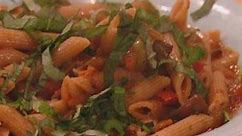 RACHAEL RAY CLASSIC: Mushroom Ragout Pasta