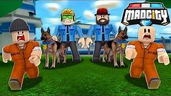 MY CUTE POLICE DOG CATCHING ALL THE CRIMINALS in ROBLOX MAD CITY