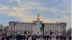 Buckingham Palace short history #highlightseveryone #fbreelsfypシ゚viral #teambuboyog #teamplaneters #everyone #uktravels #followers | Mellany Teves