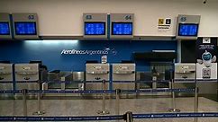 ¿Por qué fueron a paro trabajadores aeroportuarios argentinos?