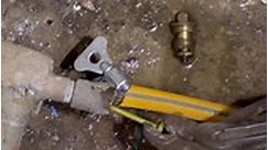 Easiest way to remove a stuck washer in a drain valve! #amsr #plumbing #toolbag #pipes #tools #cleancopper #copper #handtools #work #diy #howto #plumber #milwaukeetools #nothingbutheavyduty | Mmplumber