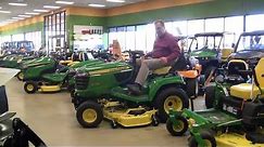 Buyer's Guide to John Deere X700 Series Lawn and Garden Tractors