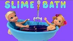 SLIME Bath ! Elsa and Anna toddlers slime bath fun