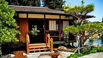 Japanese House and Garden: A Blend of Tradition and Modernity