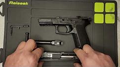 9mm Sig sauer SP2022 Disassembly and assembly.No explanation. / 씨그 사월 SP2022 분해와 조립. 설명 없는 비디오.