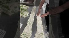 Teaching of making small deep-fried dough sticks