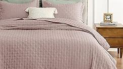 Bedsure King Size Quilt Set - Soft Ultrasonic Quilt King Size - Clover Bedspread King Size - Lightweight Bedding Coverlet for All Seasons (Includes 1 Dusty Rose Quilt, 2 Pillow Shams)
