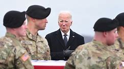 Biden witnesses return of US soldiers killed in Jordan