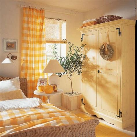 Aesthetic Yellow Bedroom Ideas
