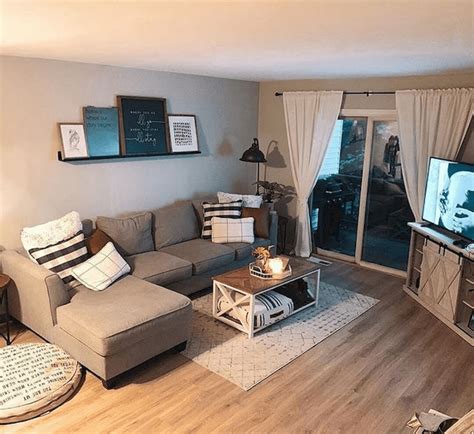 Apartment Living Room Arrangement Ideas