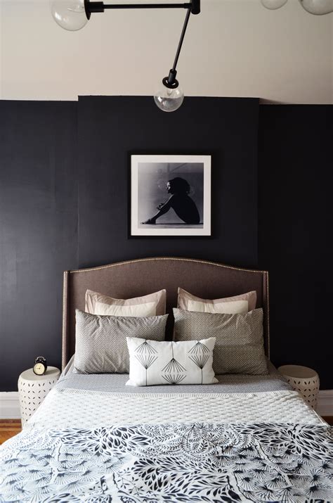 Art above Bed
