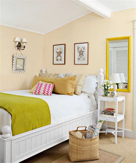 Bedroom Colors for Small Rooms