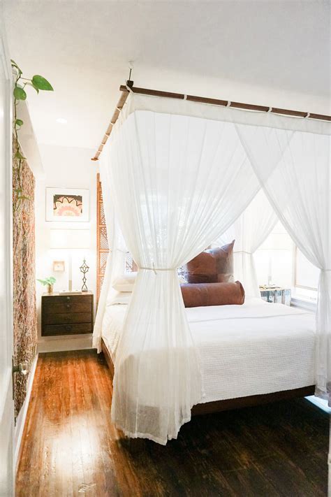 Bedroom with Canopy Bed Ideas