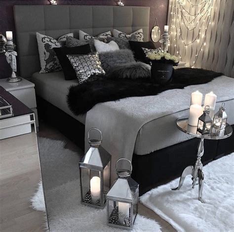 Black and Gray Bedroom Decorating Ideas