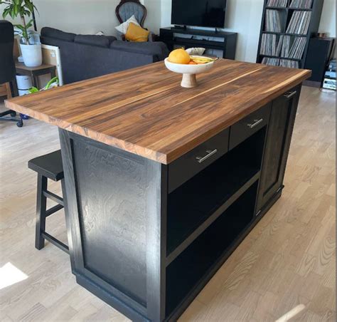 Butcher Block Island with Seating
