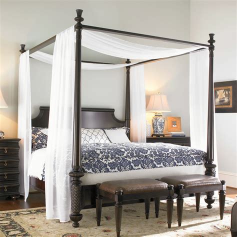 Canopy Bedroom Design