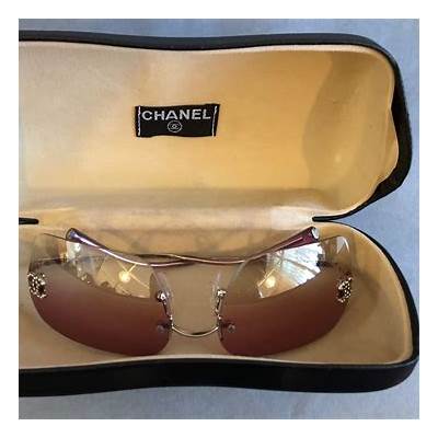 CHANEL BLUE RIMLESS Sunglasses [Vintage] Womens £25.00 - PicClick UK